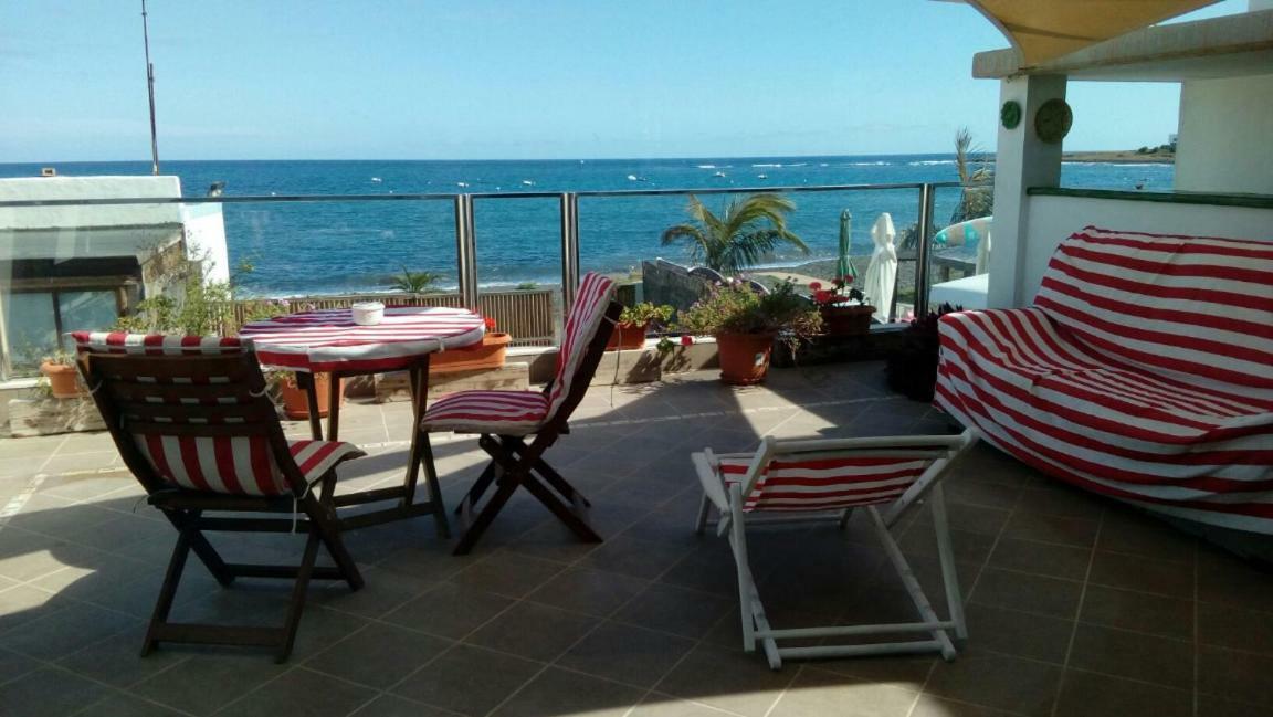 Con Encanto En La Playa Frente Al Mar 